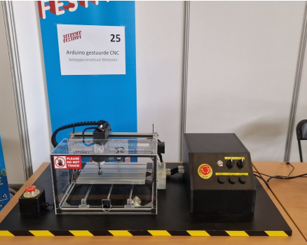 foto van de CNC-machine